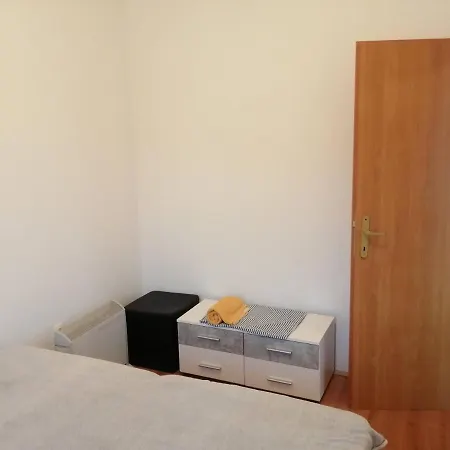 Sea View 1-bedroom Long Island Apartamento Sali